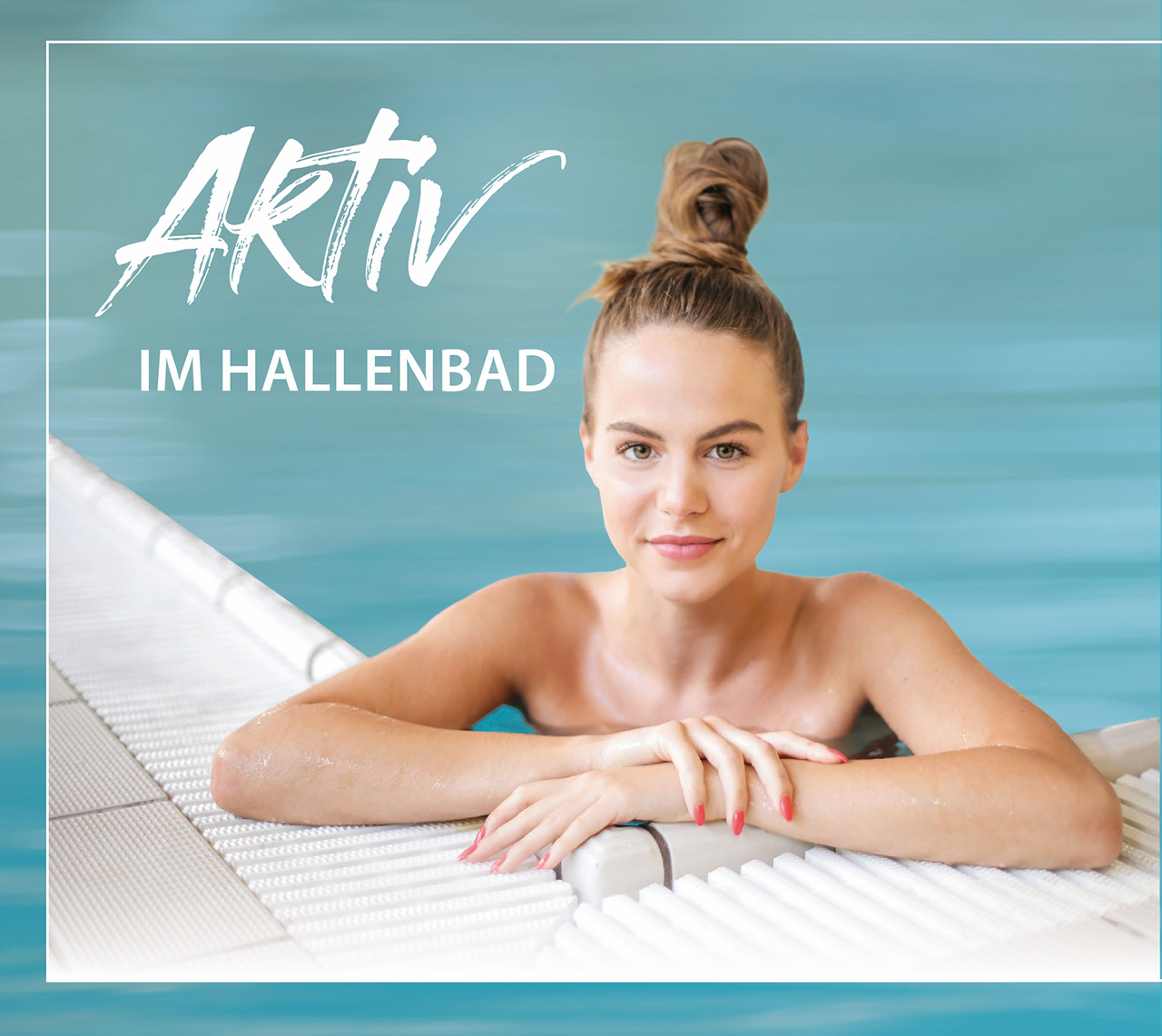 Frau im Wasser – Aktiv im Hallenbad